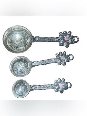 Ganz Zinc Alloy Measuring Spoons Set 4pc Silver Flower Pink Heart Embossed